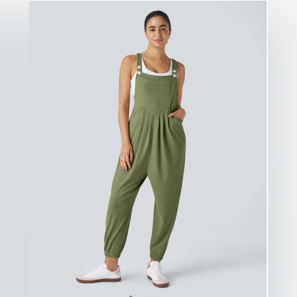 NWT HALARA Green Pleated Overalls